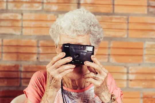 Αλτσχάιμερ - Alzheimer & Γεροντική άνοια Αλτσχάιμερ - Alzheimer & Γεροντική άνοια